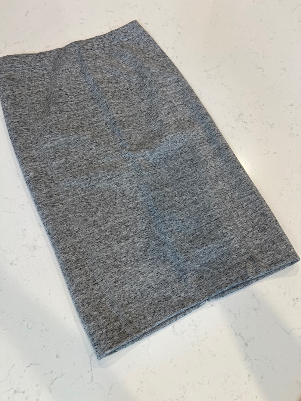H&M Heather Gray Pencil Skirt - Sleek Knit Design